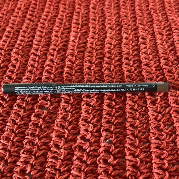 BeautiControl Eye Defining Pencil Carmel 12680.  New  still Sealed. - Picture 4 of 7